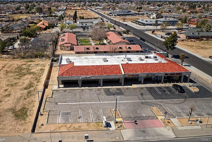 More Photos Of 13534 Navajo Rd, Apple Valley Unknown For Lease