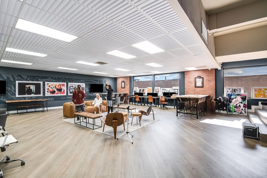 More Photos Of 6746 Valjean Ave, Van Nuys Loft Creative Space For Sale