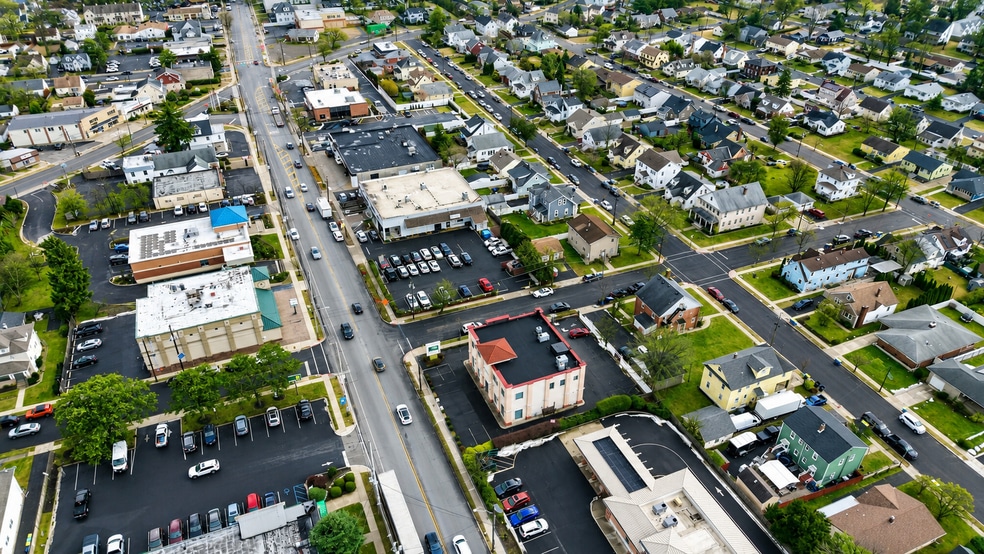 More Photos Of 454-460 W Union Ave, Bound Brook Freestanding For Sale