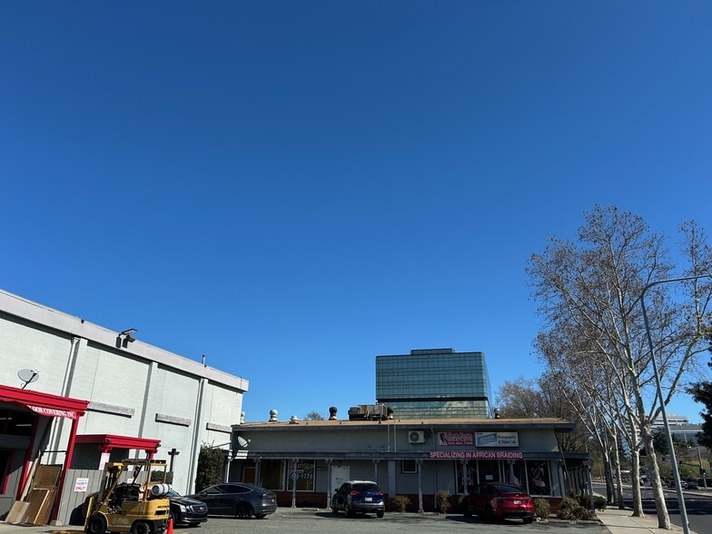 More Photos Of 1741 Clayton Rd, Concord General Retail For Sale
