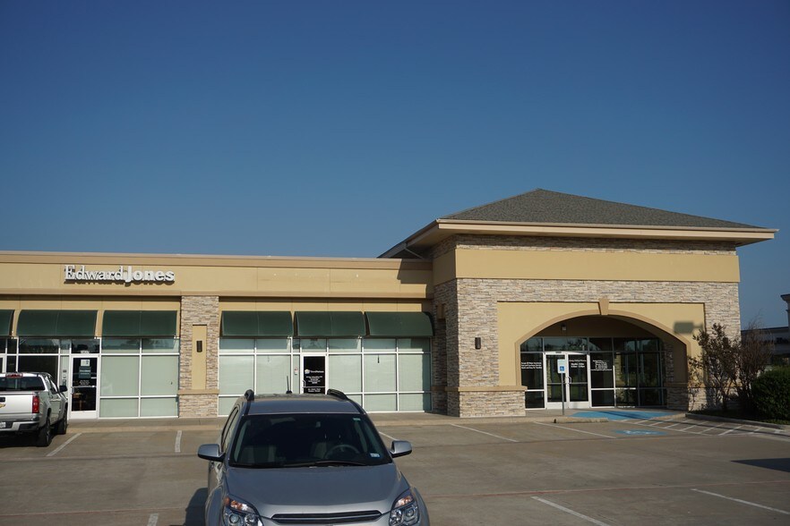 More Photos Of 3427-3445 N FM 1417, Sherman Storefront Retail Office For Lease