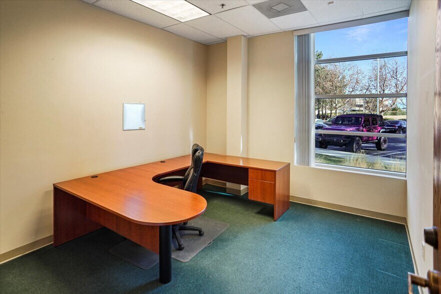 More Photos Of 42913 Capital Dr, Lancaster Light Manufacturing For Sale