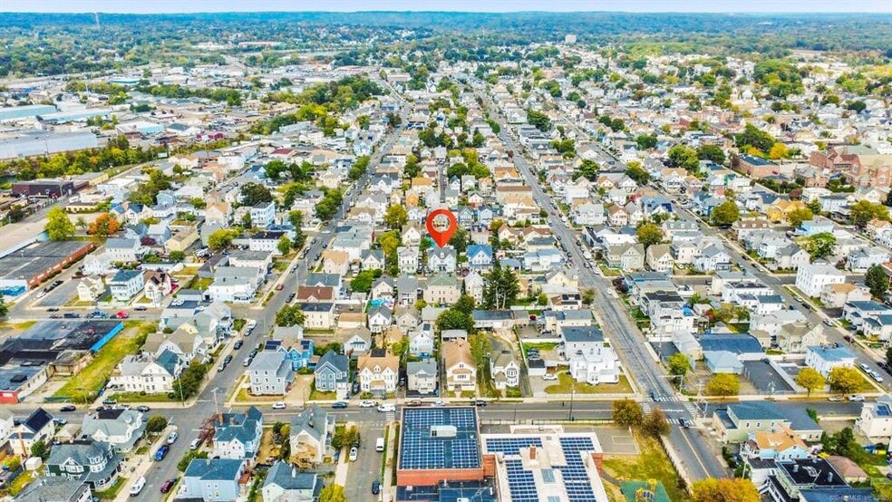 More Photos Of 39 Jane St, Bridgeport Apartments For Sale