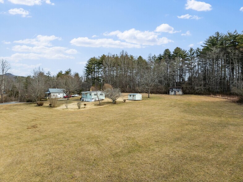 More Photos Of 146 Monteith Rd, Brevard Multifamily For Sale