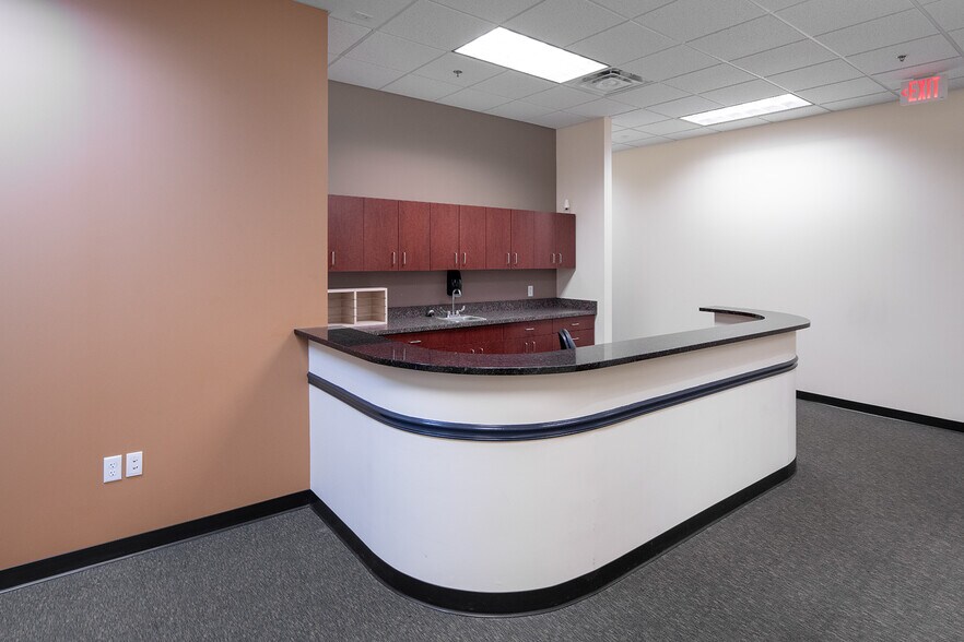 More Photos Of 6909 Old Highway 441, Mount Dora Medical For Lease
