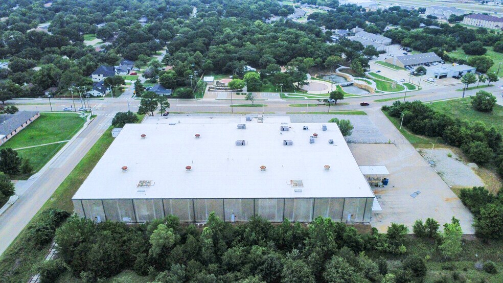 More Photos Of 1500 E Broad St, Mansfield Manufacturing For Sale