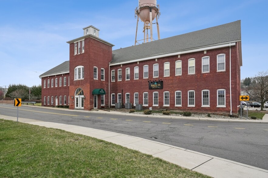 Primary Photo Of 175 N Main St, Wharton Loft Creative Space For Sale