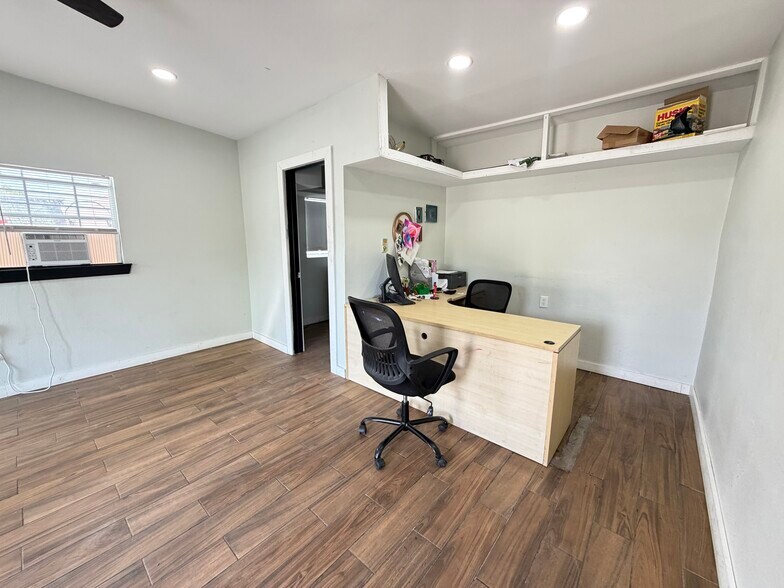 More Photos Of 1222 Jackson St, Red Oak Land For Sale