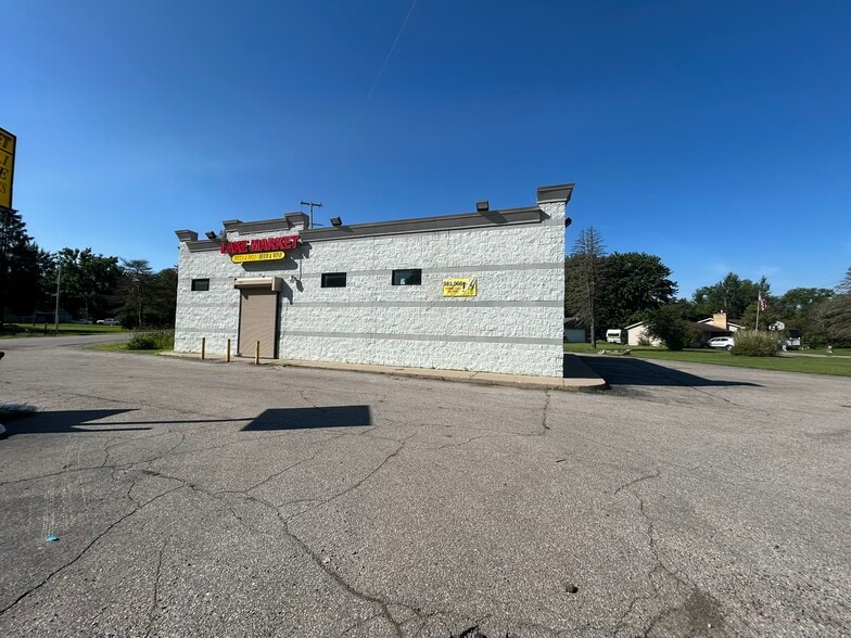 More Photos Of 1372 Lake Rd, Clio Freestanding For Sale