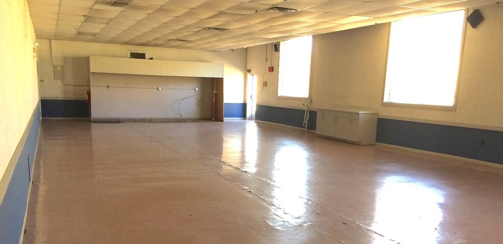 More Photos Of 1 Balcrank Way, Weaverville Warehouse For Lease
