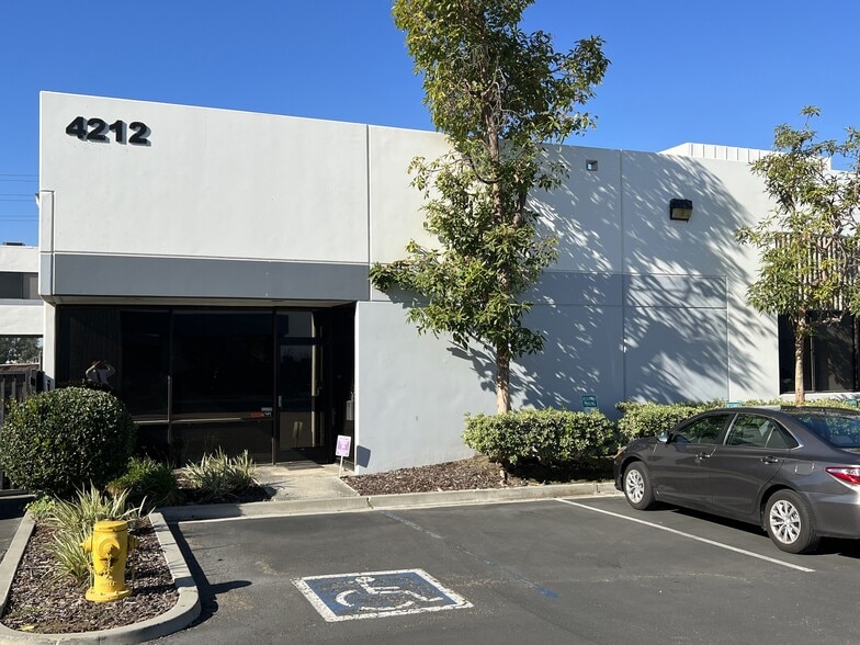 More Photos Of 4210-4212 E La Palma Ave, Anaheim Warehouse For Sale