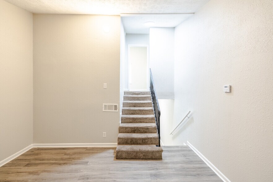 More Photos Of 961 Old Hickory Blvd, Jackson Apartments For Sale