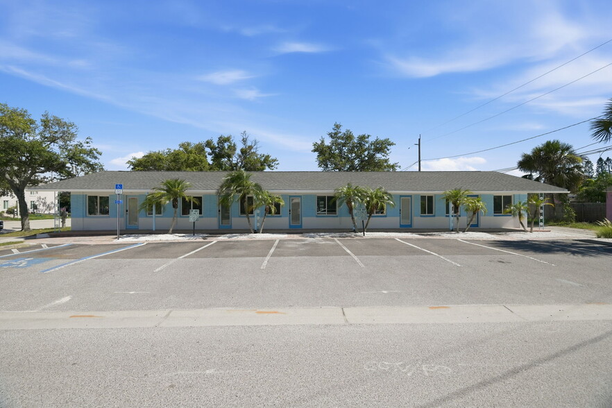 More Photos Of 3101 Beach Blvd S, Gulfport Apartments For Sale