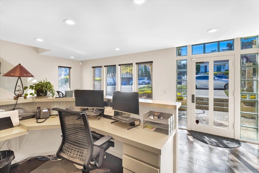 More Photos Of 270 El Dorado St, Monterey Medical For Lease