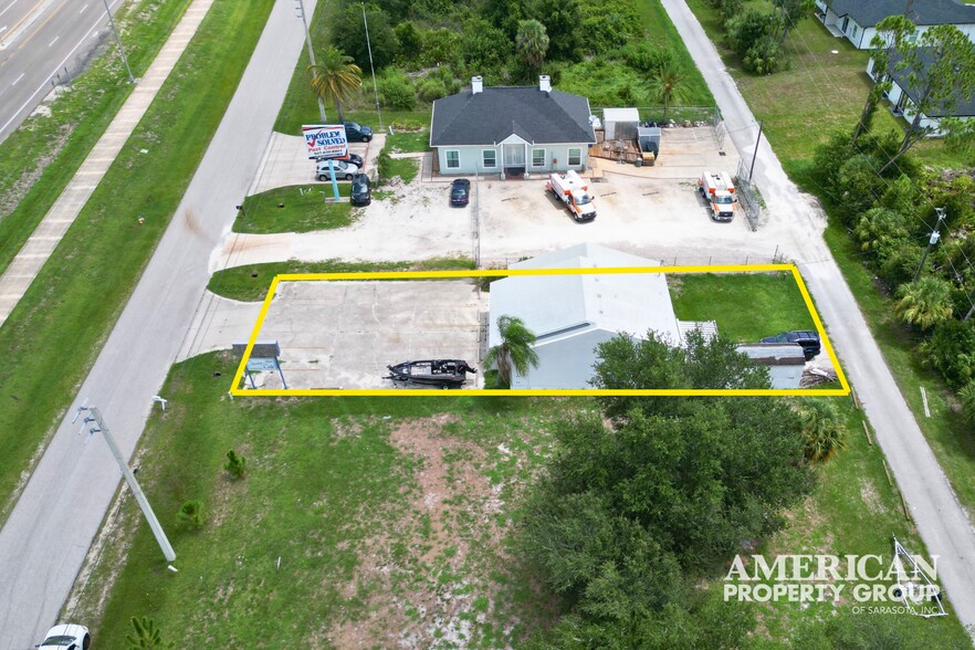 More Photos Of 8264 Wiltshire Dr, Port Charlotte Office Residential For Lease