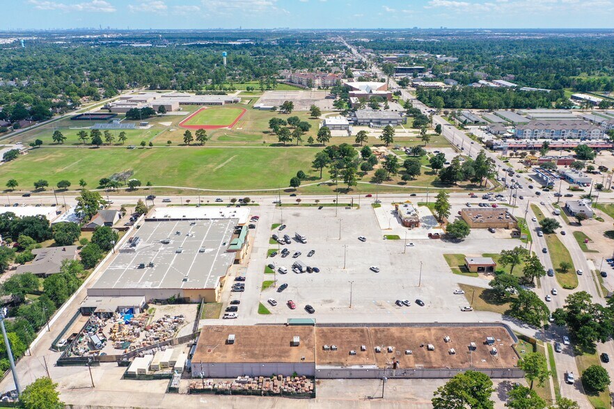 More Photos Of 13300-13350 Jones Rd, Houston Freestanding For Sale