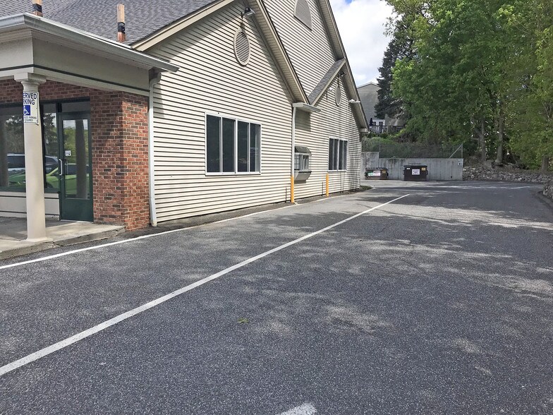 More Photos Of 74 State Route 37, New Fairfield General Retail For Lease