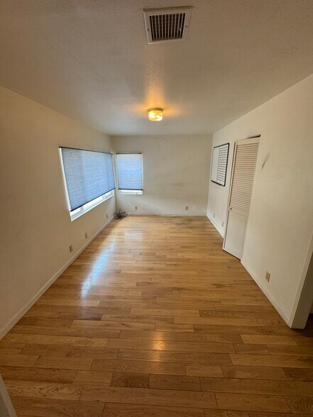 More Photos Of 757 E San Bernardino Rd, Covina Land For Lease