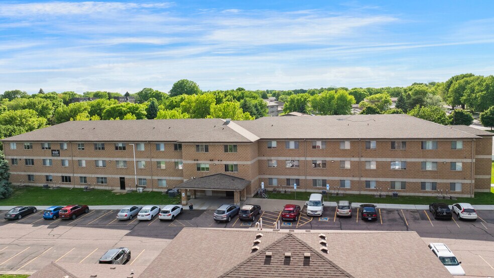 More Photos Of 3511 S Gateway Blvd, Sioux Falls Apartments For Sale