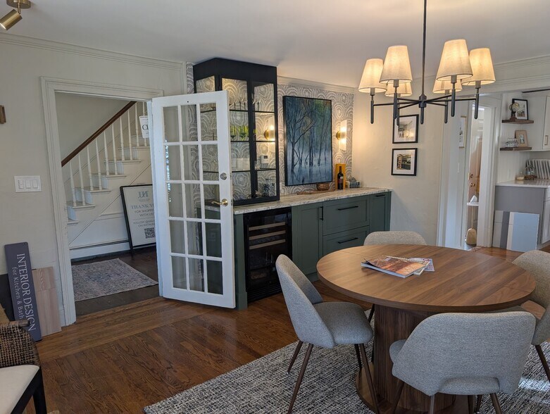 More Photos Of 6 Hilltop Rd, Mendham Freestanding For Lease
