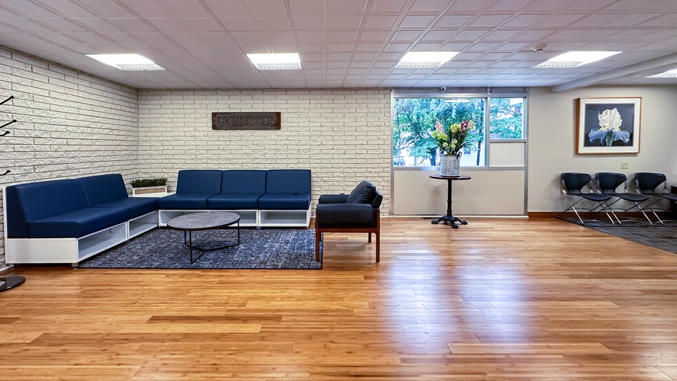 More Photos Of 291 Queen St, Bristol Medical For Lease