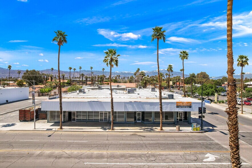 More Photos Of 45151 Oasis St, Indio Freestanding For Lease