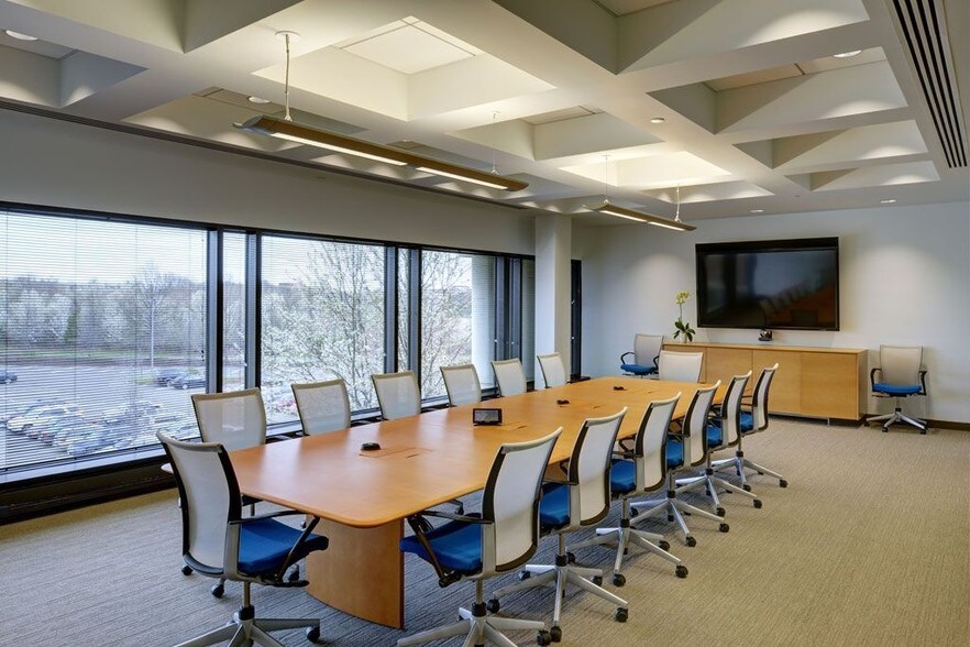 More Photos Of 8 Forrestal Rd S, Princeton Medical For Lease