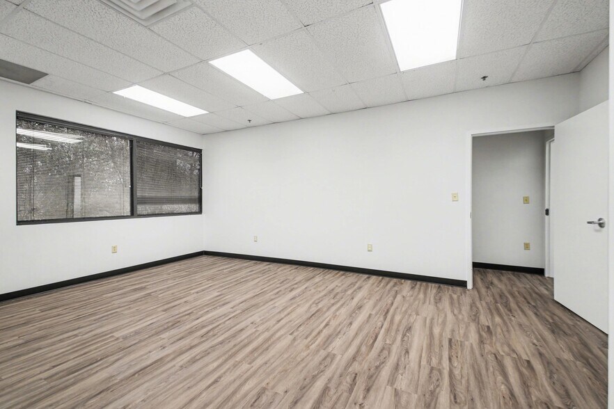 More Photos Of 4414 Lafayette Blvd, Fredericksburg Loft Creative Space For Lease