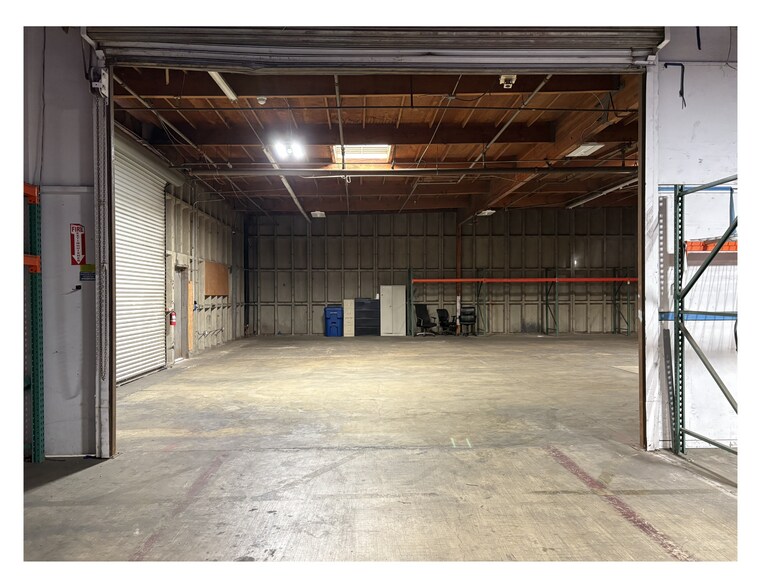 More Photos Of 1689 E Mission Blvd, Pomona Warehouse For Lease
