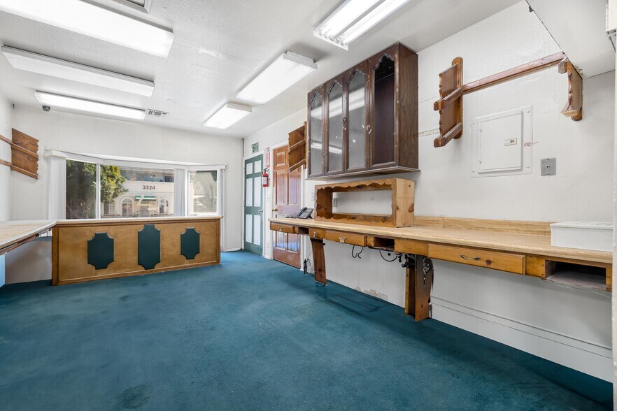 More Photos Of 3325 Barham Blvd, Los Angeles Office For Lease