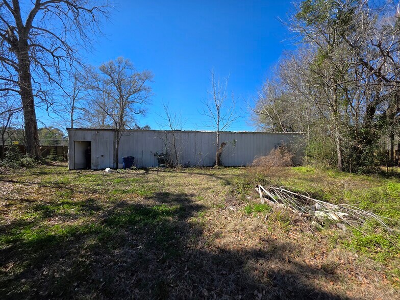 More Photos Of 2852 FM 92, Silsbee Warehouse For Sale