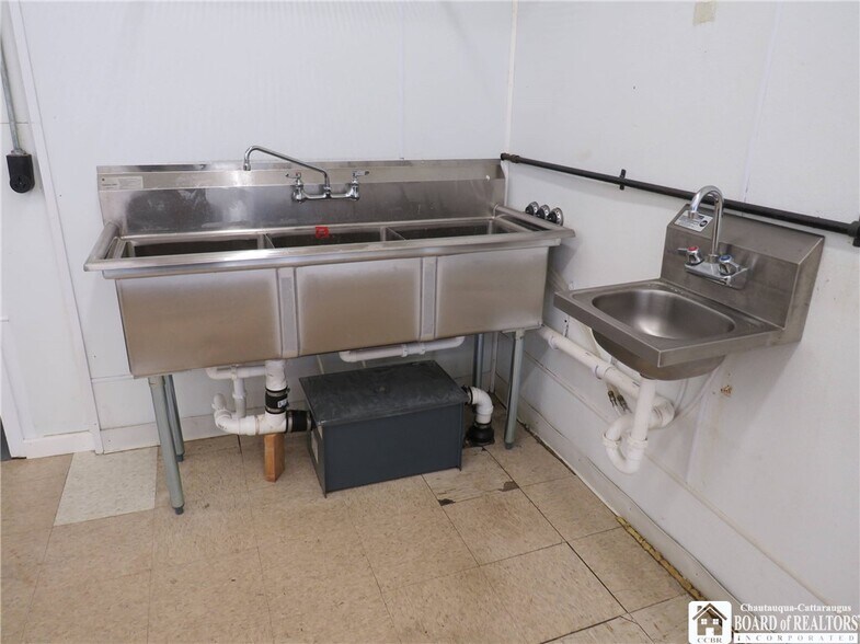 More Photos Of 9971 NY-16, Delevan Convenience Store For Sale