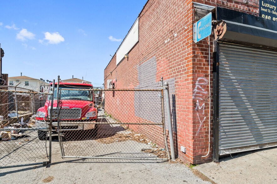 More Photos Of 13410 Guy R Brewer Blvd, Jamaica Storefront For Sale