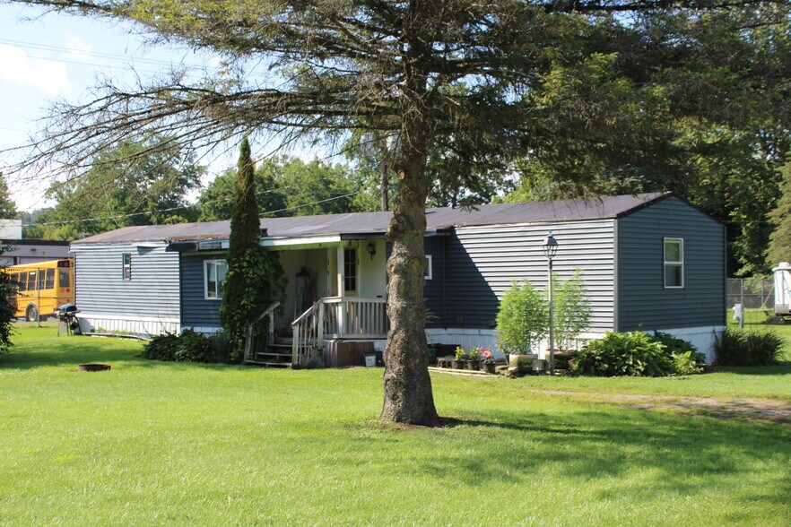 More Photos Of 47 S Genesee St, Fillmore Manufactured Housing Mobile Home Park For Sale