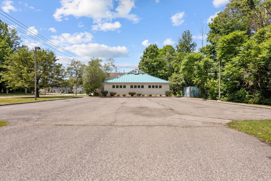 More Photos Of 11 Airport Dr, Wappingers Falls Medical For Sale