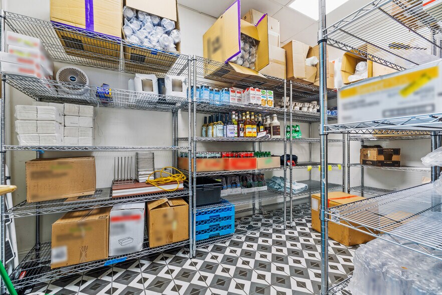 More Photos Of 11359 Highway 17, Pawleys Island Restaurant For Sale