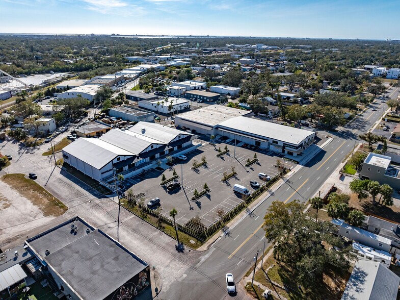 More Photos Of 2400-2462 5th Ave S, Saint Petersburg Warehouse For Sale