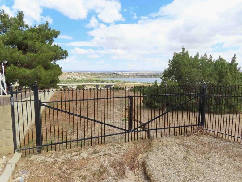 More Photos Of El Camino Drive, Palmdale Land For Sale