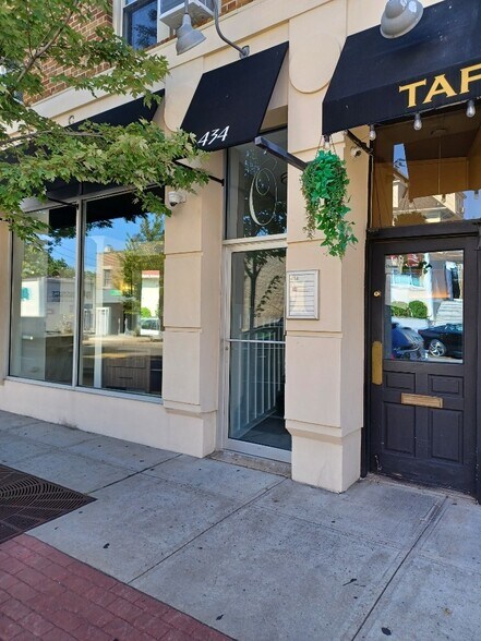 More Photos Of 434-440 White Plains Rd, Eastchester Apartments For Lease
