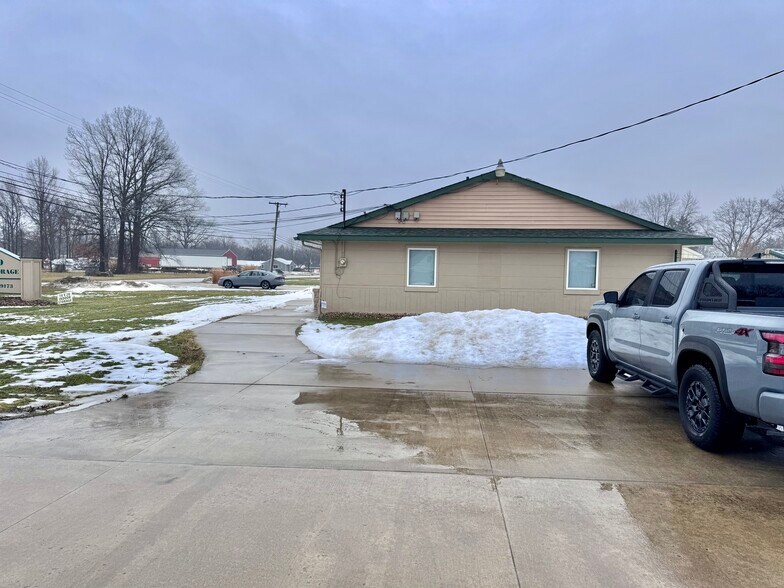 More Photos Of 24653-24655 Sprague Rd, Columbia Station Office For Lease