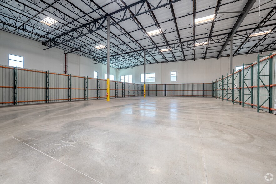 More Photos Of 11179 Banana Ave, Fontana Distribution For Lease