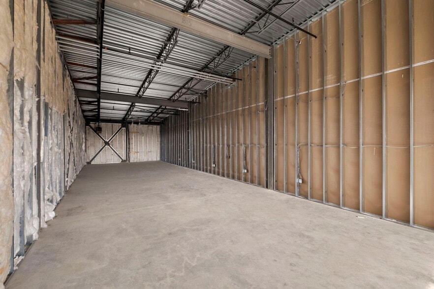 More Photos Of 227 E Cevallos, San Antonio Restaurant For Lease