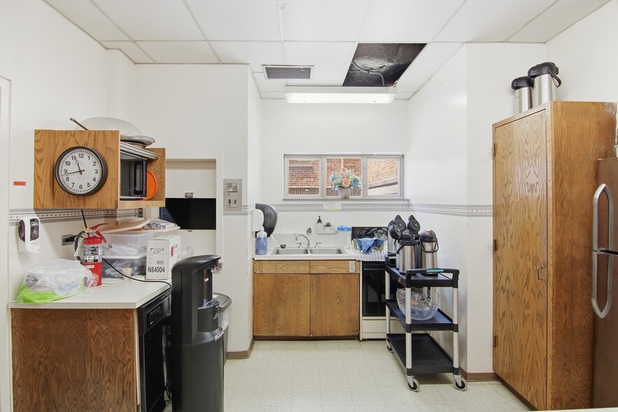 More Photos Of 1115 Greenbrier St, Saint Paul Religious Facility For Sale