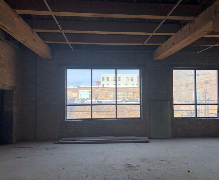 More Photos Of 1026 W Van Buren St, Chicago Loft Creative Space For Sale