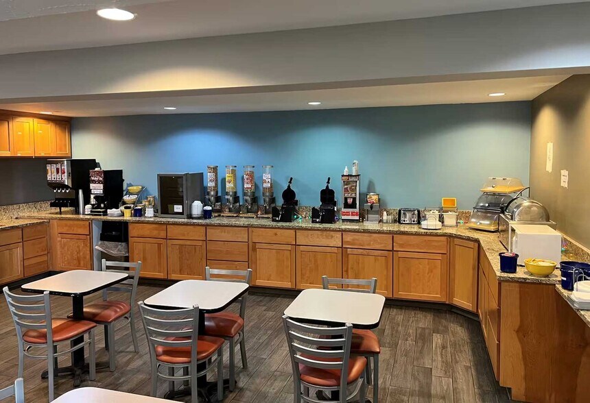 More Photos Of 3205 Vine St, Hays Hotel For Sale