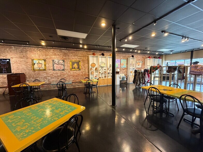 More Photos Of 615 Mena St, Mena Restaurant For Sale