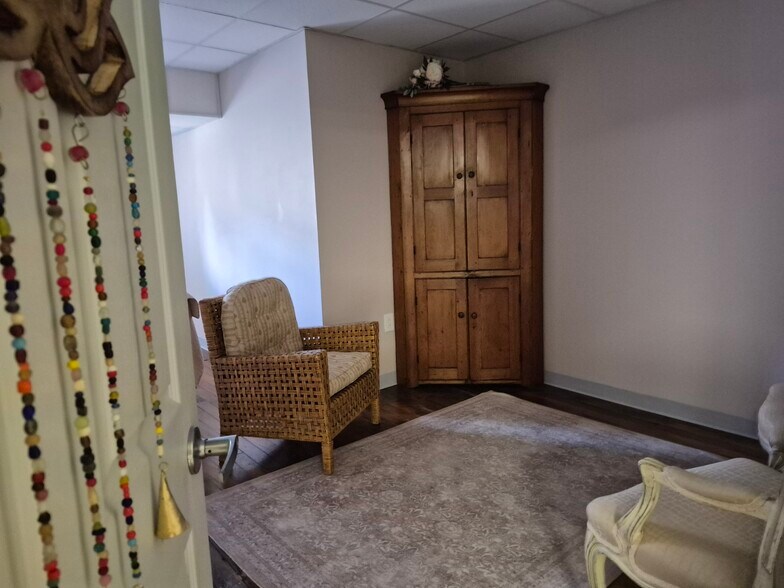 More Photos Of 19 S Walnut St, Wauregan General Retail For Sale