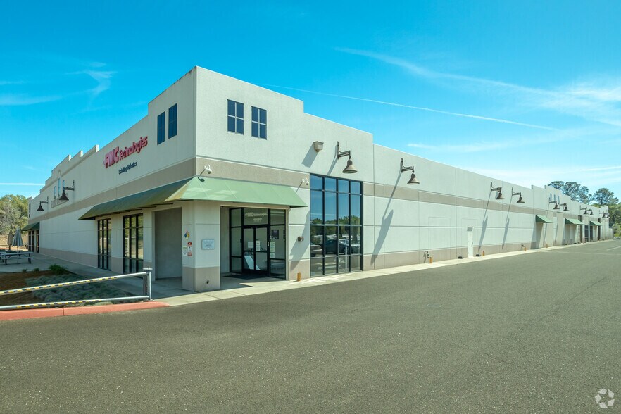 More Photos Of 4461 Business Dr, Shingle Springs Manufacturing For Sale