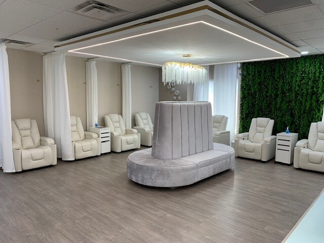 More Photos Of 2295 S Hiawassee Rd, Orlando Office For Sale