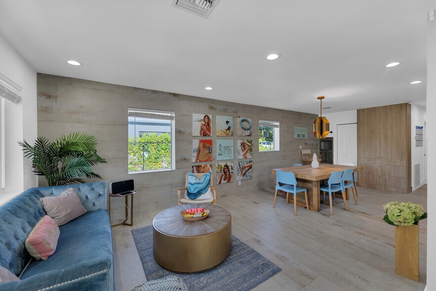 More Photos Of 301 SE 20th St, Fort Lauderdale Office For Sale